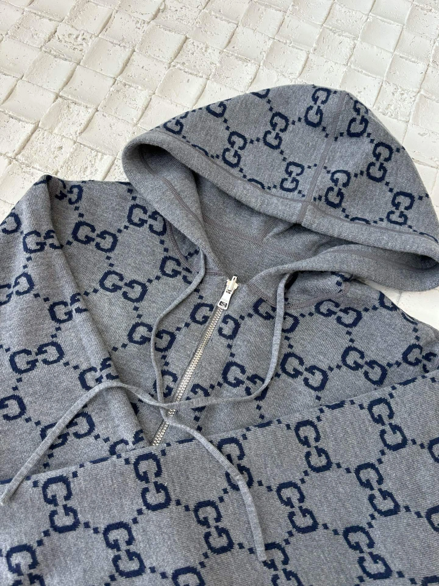 wg.luxury- 6u33i reversible wool item:E-F363F1505